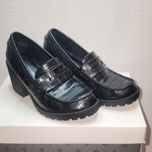 Sun + Stone Black Croc-Embossed Chunky Loafers